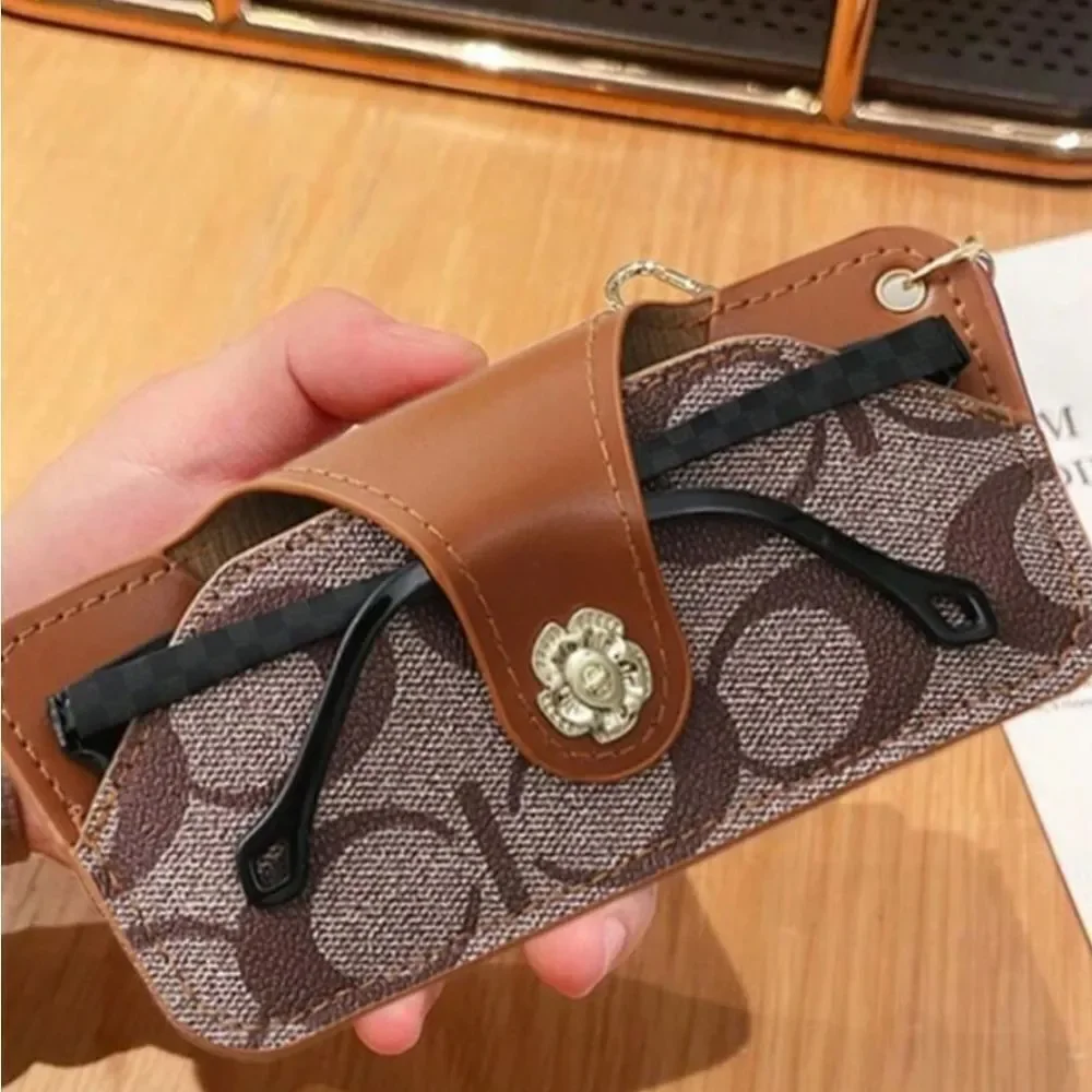 Retro Portable Sunglasses Case With Hook Fashion Accessories for Women